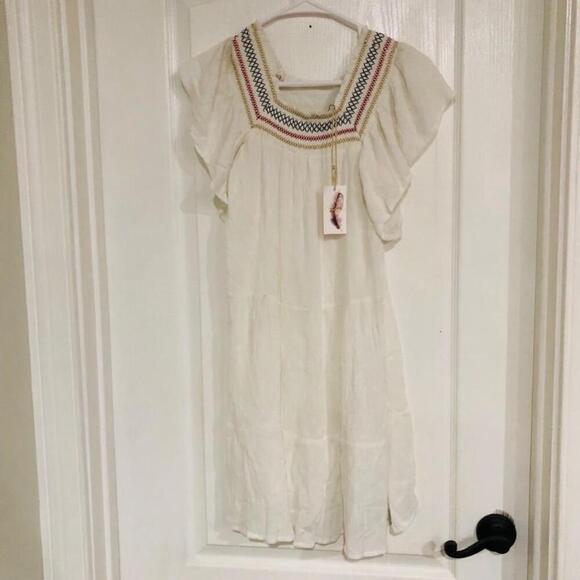 Jessica Simpson Dresses & Skirts - NWT Womens Jessica Simpson White Embroidered Peasant Dress Size Small HAS A TEAR
